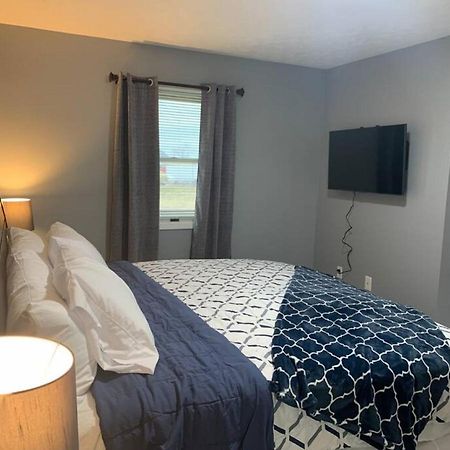 5145 Porsche Newly Remodeled 2 Bdrm Ranch Attached Home Princeton Экстерьер фото